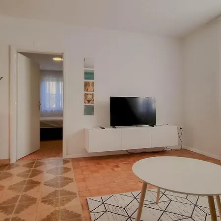 Valerian 1 Apartment Novigrad Istria